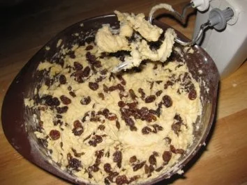 ✲  Kleine süße Rosinen-Stollen-Brote  ✲ - Rezept - Bild Nr. 4