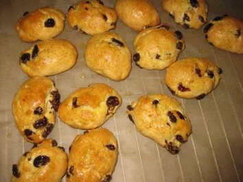 ✲  Kleine süße Rosinen-Stollen-Brote  ✲ - Rezept - Bild Nr. 7