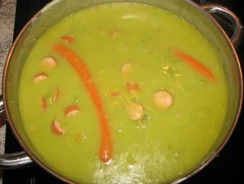 Rezept: Erbsensuppe für die kalten Tage! Bild Nr. 5 Erbsensuppe für die kalten Tage! - Rezept - Bild Nr. 5