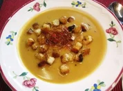 Kartoffelsuppe mit würzigen Croutons ... - Rezept