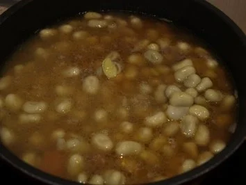Dicke Bohnen Eintopf mit Mettwürstchen - Rezept - Bild Nr. 4