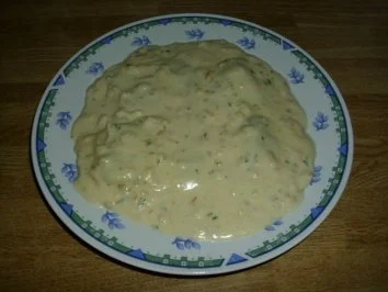 Maultaschen mit Zwiebel-Sahnesoße - Rezept