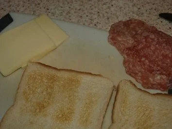 Raclette Toast - Rezept - Bild Nr. 2