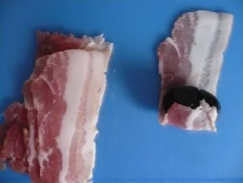 Pflaumen im Speckmantel - Rezept - Bild Nr. 3