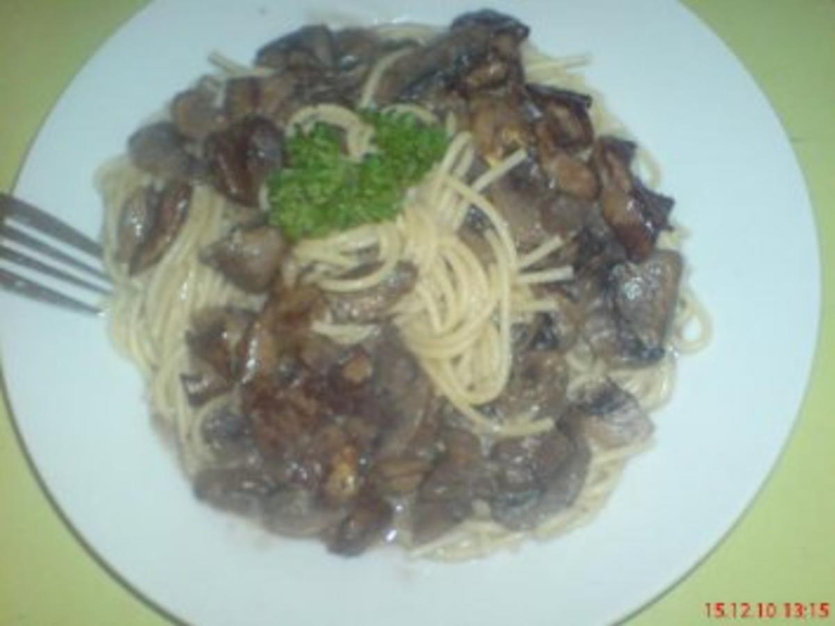 Herz-Leber-Champignonragout mit Spaghetti - Rezept - kochbar.de