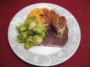 Schweinefilet auf Süßkartoffelpüree mit Lebkuchenjus und Rosenkohl - Rezept