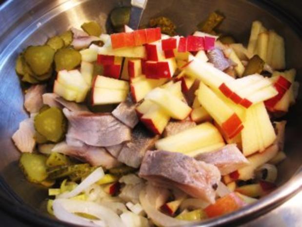 Heringssalat Apfel Heringsschmaus Gurke Gutekueche Salat Kochenohne Mayonnaise Heringsalat Salatrezepte