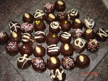 Konfekt : Aprikosen-Marzipan-Bissen - Rezept