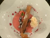 Rezept: Mandelgrissini mit Amarettini-Cremeeis Mandelgrissini mit Amarettini-Cremeeis - Rezept