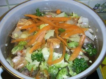 Sibirische Gemüsenudelsuppe Aldaner Art - Rezept - Bild Nr. 7