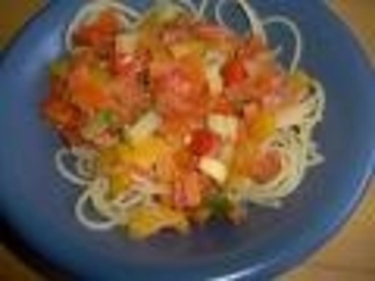 Spaghettini mit Gemüseragout und Feta - Rezept