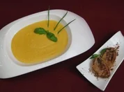 Rezept: Kartoffel-Karotten-Bรผffelcremesรผppchen mit "Pan al Huevo y Canela" Kartoffel-Karotten-Bรผffelcremesรผppchen mit "Pan al Huevo y Canela" - Rezept