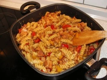 Rezept: Nudelpfanne von Michi Bild Nr. 5 Nudelpfanne von Michi - Rezept - Bild Nr. 5