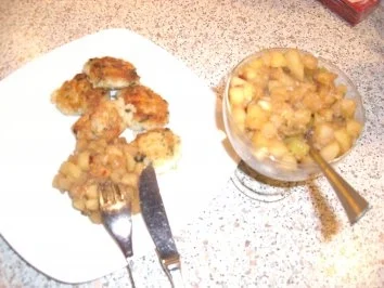 Rezept: Reisplätzchen mit Chili-Apfel-Chutney Reisplätzchen mit Chili-Apfel-Chutney - Rezept