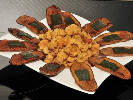 Tapas & Fingerfood: Kartoffel-Salbei-Chips - Rezept