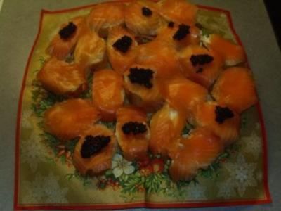 Rezept: Buffets: Lachsschnittchen mit Meerrettichcreme Buffets: Lachsschnittchen mit Meerrettichcreme - Rezept
