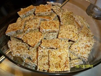 Leo´s Sesam-Kerne-Riegel - Rezept