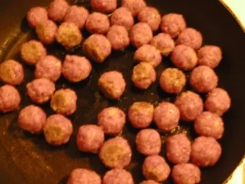 Hackbällchen in Curry-Tomatensauce - Rezept - Bild Nr. 2