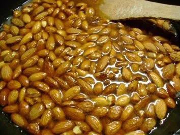 Süsses: Weihnachtliche Zimtmandeln - Rezept - Bild Nr. 2