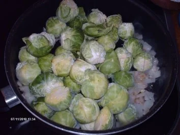 Rezept: Rosenkohlauflauf Bild Nr. 3 Rosenkohlauflauf - Rezept - Bild Nr. 3