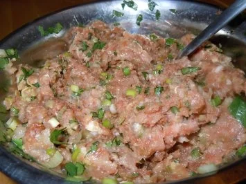 Rezept: DIM SUM mit Krabben-Kalbfleisch-Füllung Bild Nr. 4 DIM SUM mit Krabben-Kalbfleisch-Füllung - Rezept - Bild Nr. 4