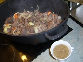 Rindergulasch - Rezept - Bild Nr. 8