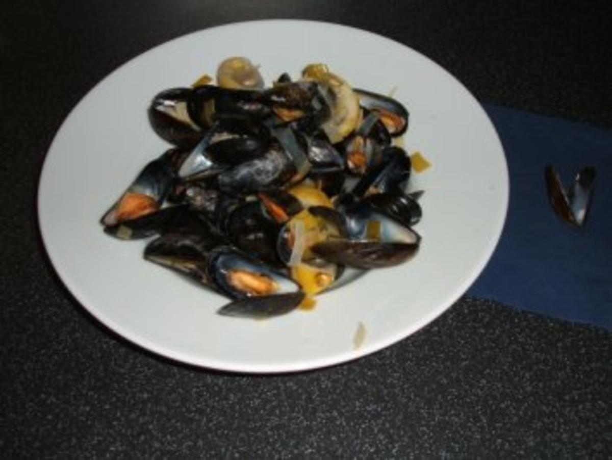 Muscheln In Weissweinsosse Cozze Alla Marinara Rezept Kochbar De