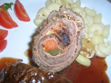 Rezept: Rouladen italienisch mit Mortadella und Nudeln Rouladen italienisch mit Mortadella und Nudeln - Rezept