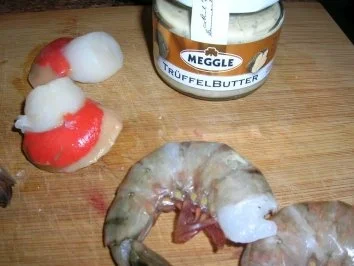 Rezept: Jakobsmuscheln und Black Tiger Prawns in Trüffelbutter Bild Nr. 4 Jakobsmuscheln und Black Tiger Prawns in Trüffelbutter - Rezept - Bild Nr. 4