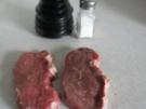 Rumpsteak Strindberg mit Herzoginkartoffeln und Eichblattsalat in Balsamicodressing - Rezept