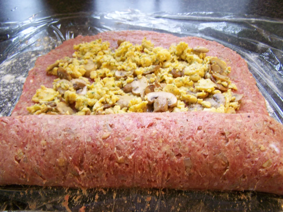 gefüllte Hackfleischrolle - Rezept - Bild Nr. 4899