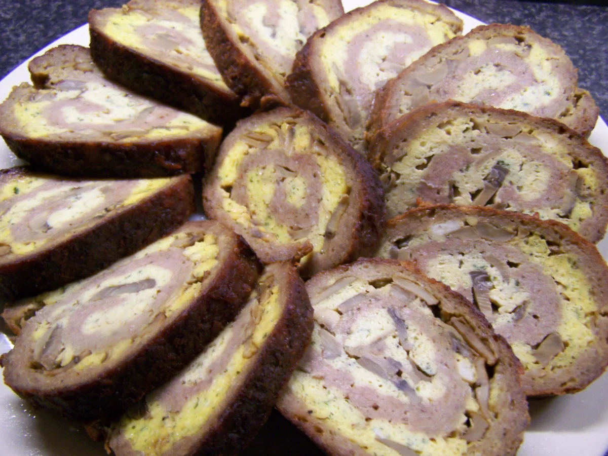gefüllte Hackfleischrolle - Rezept - Bild Nr. 4930