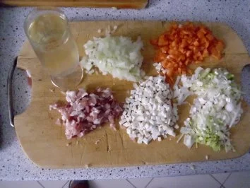 Kalbskotelett in Bavaria-blue-Sauce ~  Bavarian-blue-Spinat ~ Sekt-Graupen-Risotto ~ pochi - Rezept - Bild Nr. 8