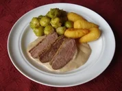 Entenbrust mit Marsalasoße und karamellisierten Rosenkohl - Rezept