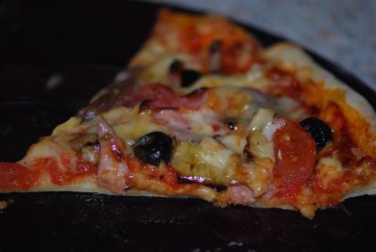"Pizza Prosciutto" mit allem Drum und Dran - Rezept - Bild Nr. 12
