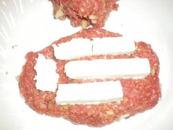 Gefüllte Hacksteaks mit Djuvec-Reis - Rezept - Bild Nr. 3