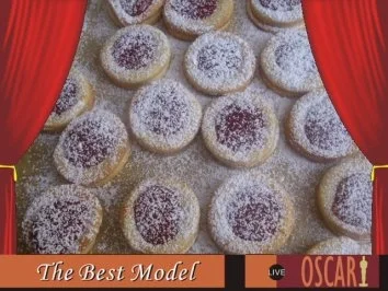 Rezept: Ischler Feingebäck mit Hagebuttenkonfitüre Bild Nr. 3 Ischler Feingebäck mit Hagebuttenkonfitüre - Rezept - Bild Nr. 3