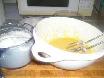 Nuss- oder Mohntorte - Rezept - Bild Nr. 3