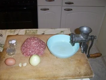 Rezept: Thüringer Zwiebelgehacktes Bild Nr. 3 Thüringer Zwiebelgehacktes - Rezept - Bild Nr. 3