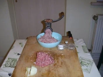 Rezept: Thüringer Zwiebelgehacktes Bild Nr. 4 Thüringer Zwiebelgehacktes - Rezept - Bild Nr. 4