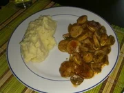 Bratwurstragout mit Pilzen - Rezept