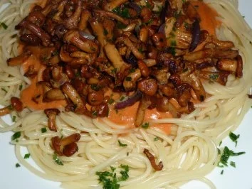 Rezept: Pfifferlinge auf......... Pfifferlinge auf......... - Rezept