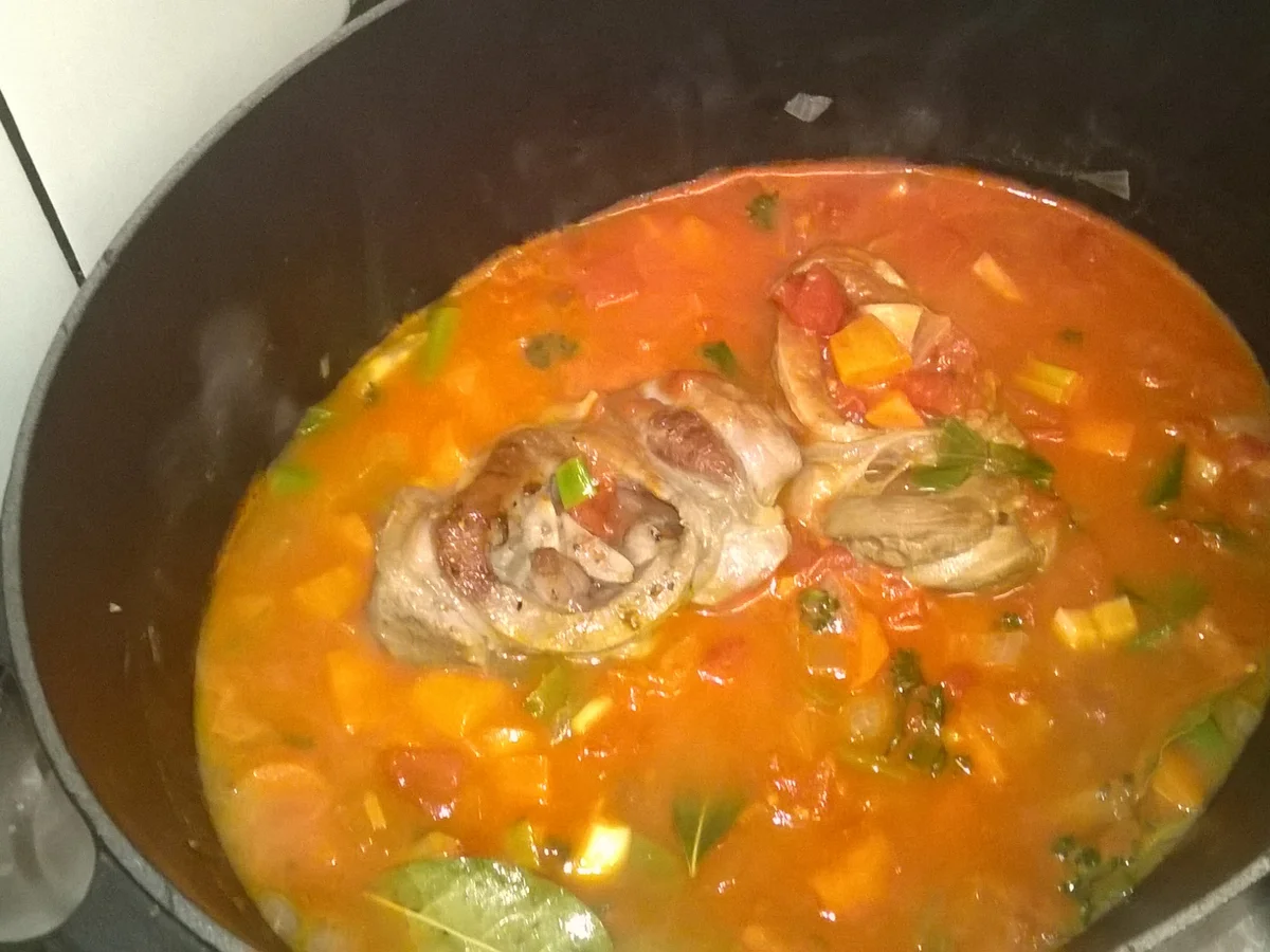 Rezept: Ossobuco alla Bolzano Bild Nr. 2 Ossobuco alla Bolzano - Rezept - Bild Nr. 2