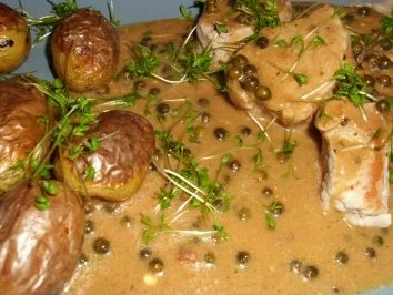 Rezept: Schweinemedallions an Pfeffer-Cognac-Sauce Bild Nr. 5 Schweinemedallions an Pfeffer-Cognac-Sauce - Rezept - Bild Nr. 5