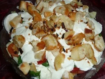 Mozzarella - Brot - Schichtsalat - Rezept - Bild Nr. 2