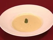 Rezept: Ingwer-Selleriesuppe (Nana Abrokwa) Ingwer-Selleriesuppe (Nana Abrokwa) - Rezept