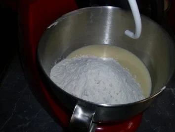 Früchte-Quark-Öl-Teig Stollen - Rezept - Bild Nr. 3