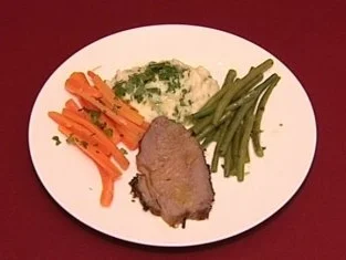 Roastbeef mit in Honig geschwenkten Buttermöhren, Bohnen,  Kartoffelmus (Annett Fleischer) - Rezept
