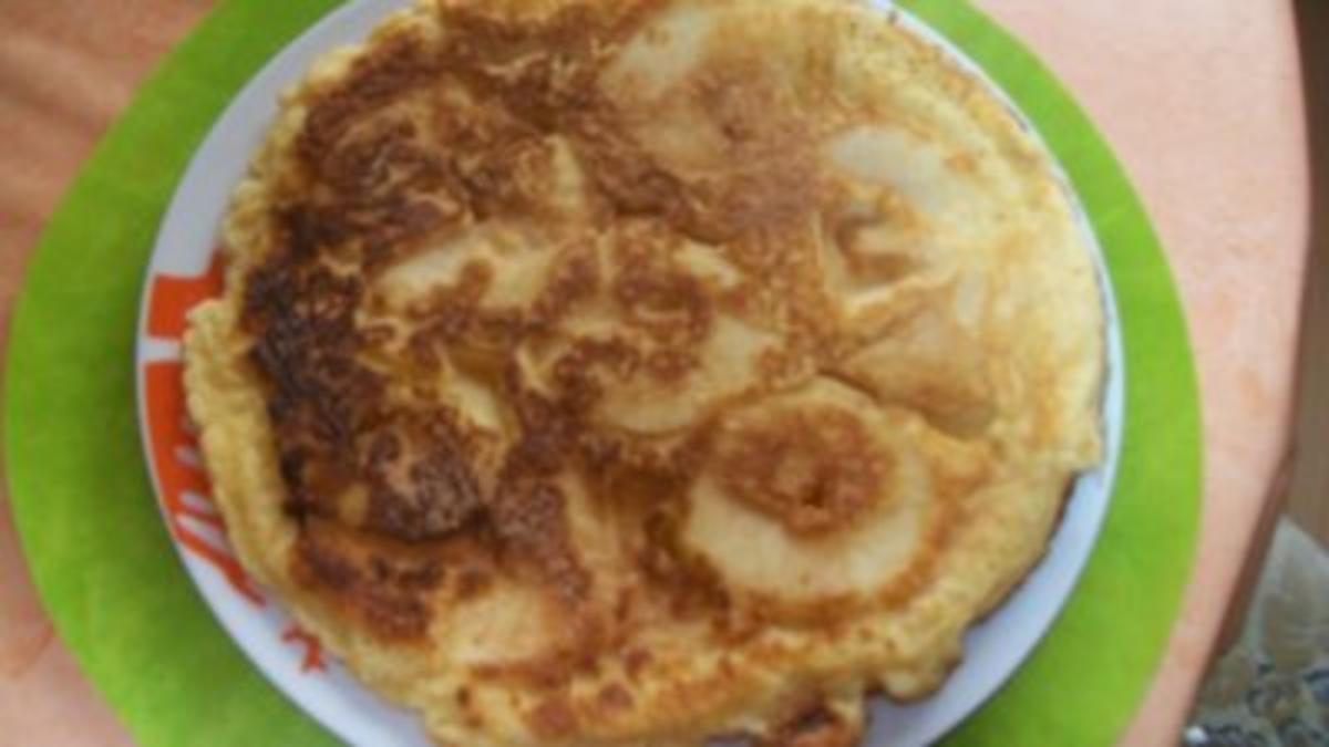 Apfelpfannkuchen mit Sahnehäubchen - Rezept - kochbar.de