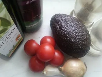 Rezept: Avocadosalat Bild Nr. 3 Avocadosalat - Rezept - Bild Nr. 3